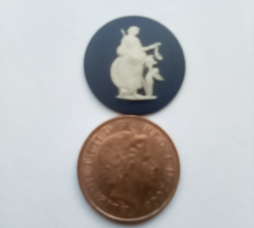 Wedgwood portland blue cameo - portland,
