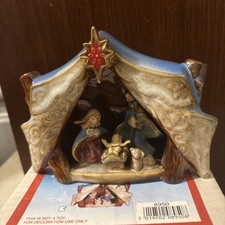 Vintage porcelain nativity set one piece Christmas Manger unused boxed VGC 