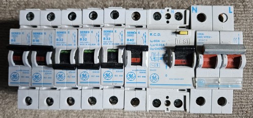 Series mcb circuit - e,