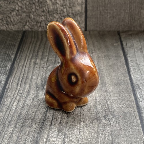 Miniature snub nose - miniature, brown