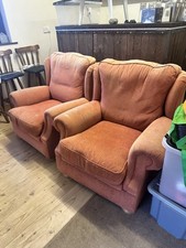 Vintage Style Orange Armchairs – Comfy & Classic