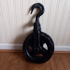 VTG Cast Iron Pulley With Hook
