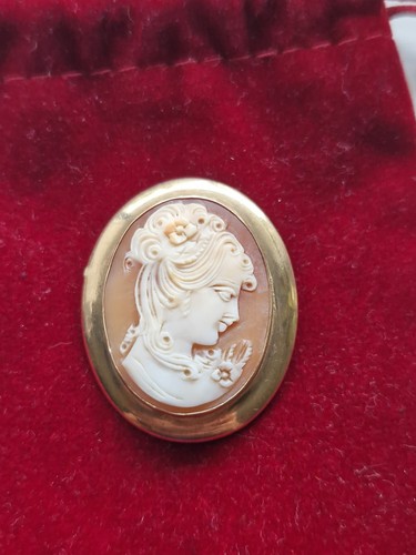 9ct gold carnelian cameo - carnelian,