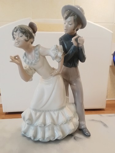 Nao lladro spanish fremenco - spanish,