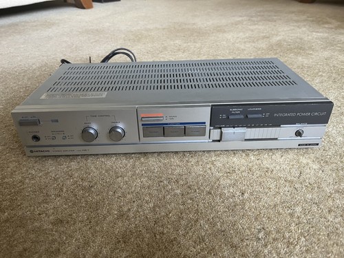 Hitachi stereo amplifier - stereo,