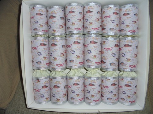 Box of 6 children - box,