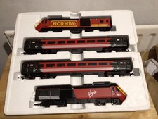 HORNBY VIRGIN 00 GAUGE 125 HST CLASS 43 POWER CAR + DUMMY CAR & 2 CARRIAGES 