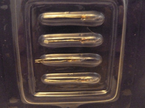 Dolls house pin 5mm bulbs - 2.5mm,