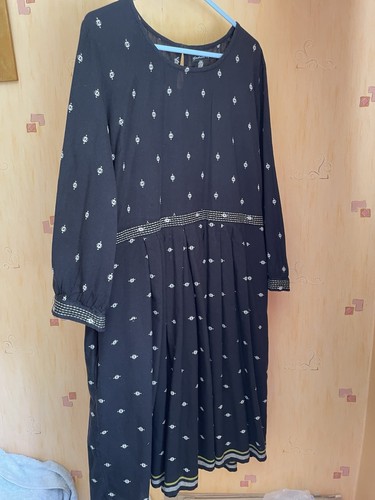 Pretty embroided gudrun dress - embroided,