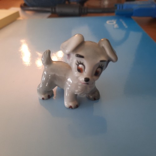 Various small animal figurines - various,