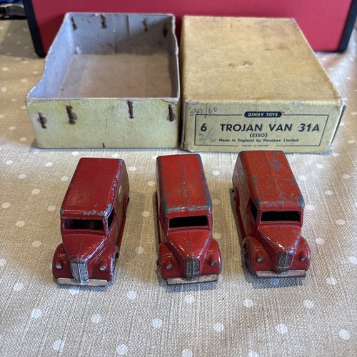 Dinky toys 31a trojan van - dinky,