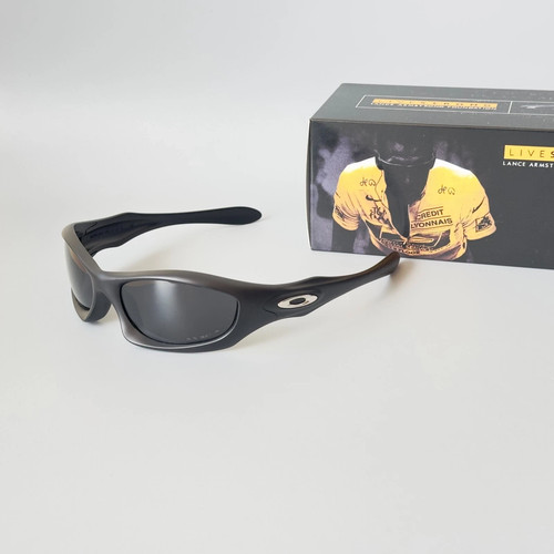 Oakley monster dog - oakley,