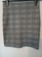  Women's Short Pull On Skirt