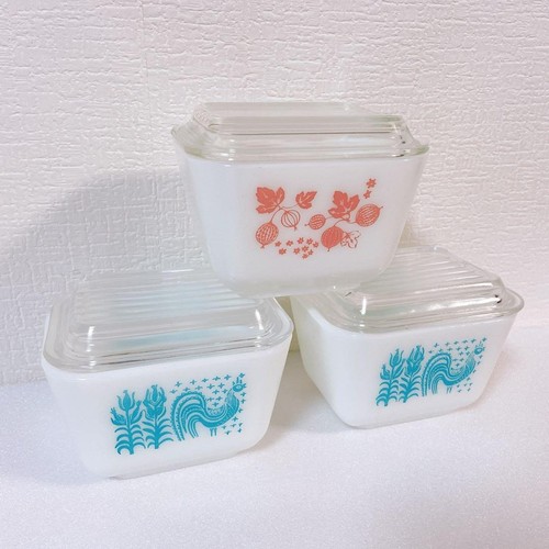 Old pyrex 138 refrigerator - pyrex,
