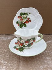 Shelley Vintage Dainty Shape