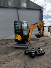 1.8 Tonne Mini Digger