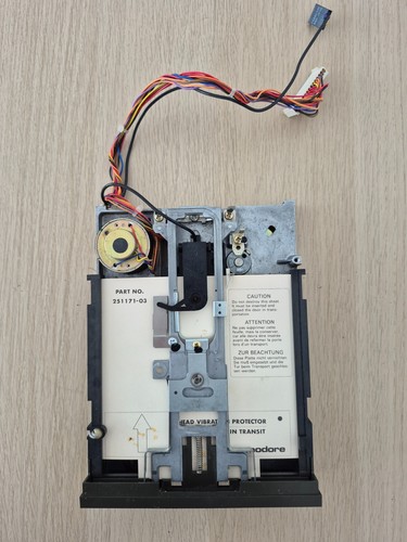 Commodore 64 floppy - ✅,