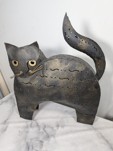 Metal cat sculpture tea light - cat,