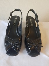Ladies Black Patent Wedge Shoe. Size 5in(38)