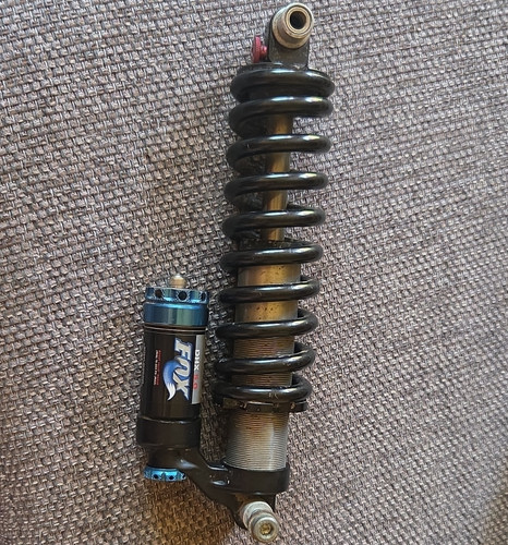 Fox dhx coil rear - 5.0, shock