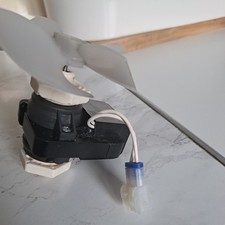 Whirlpool Genuine Fridge Freezer Fan Motor Housing Case Bracket