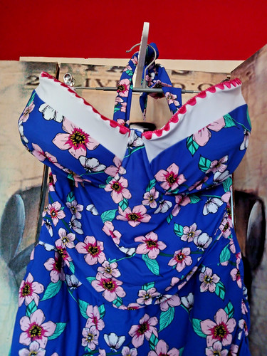 Bnwt 42f magisculpt floral - 42f,