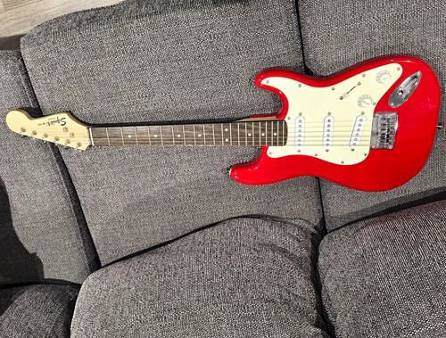 Squier strat series electric - squier,
