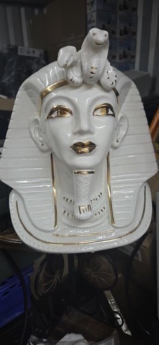 Large decorative bust - large,