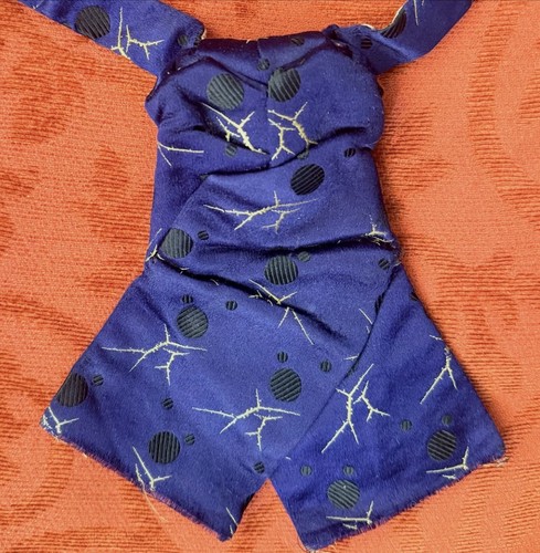 Victorian pre tied silk shield - pre-tied,