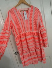 George at ASDA Coral & White
