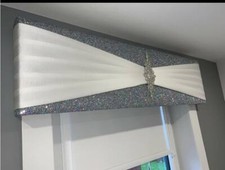 Light Silver Glitter Padded