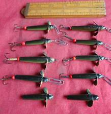 A GOOD SELECTION OF 10X HARDY YELLOW BELLY DEVON LURES (8 WITH MOUNTS)