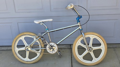 Vintage bmx mongoose bike - mongoose,