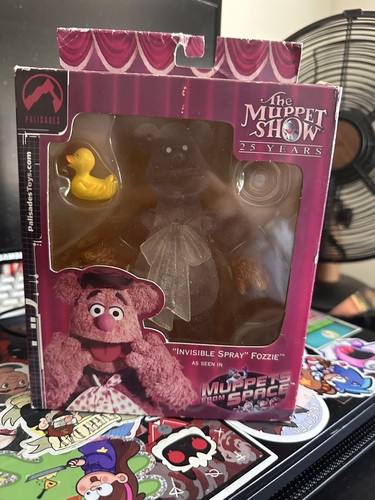 The muppets fozzie bear - muppets,