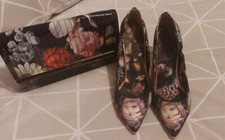 Ted Baker sexy ladies court shoes matching bag black with floral pattern size 7 