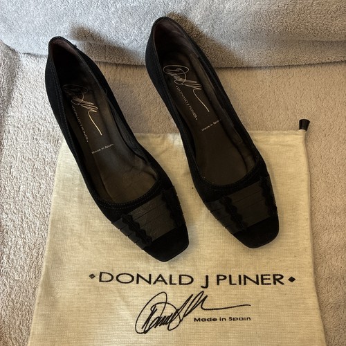 Donald pliner black suede - j,
