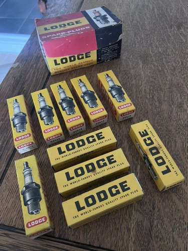Vintage box lodge spark - 9,