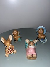 SET of 4 PENDELFIN Hand