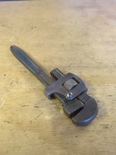 Record 8"  Stilsons.