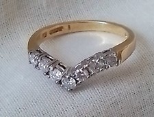 GORGEOUS 18CT YELLOW GOLD  .50