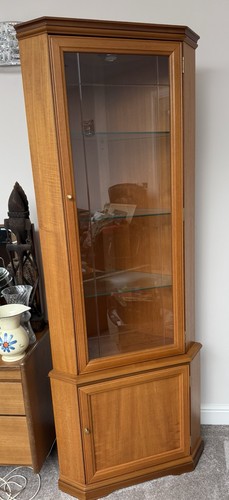 Legate corner unit - corner,