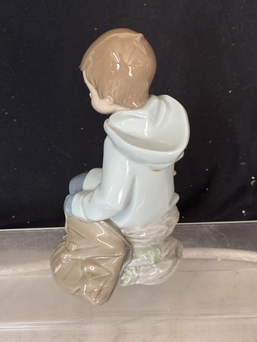 Nao lladro boy with rabbit - with,
