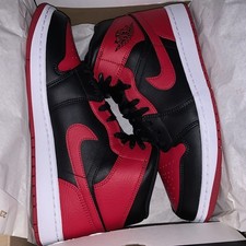 Jordan 1 Mid Banned UK11