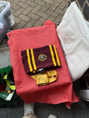 Harry potter gryffindor scarf - harry,