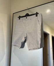 Red Herring, Light Blue / Grey