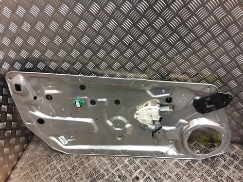 Mercedes w204 window regulator - mercedes,