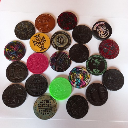 Joblot retro 1990s pogs - of,