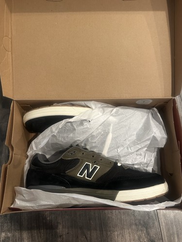 Numeric 933 andrew reynolds - numeric,