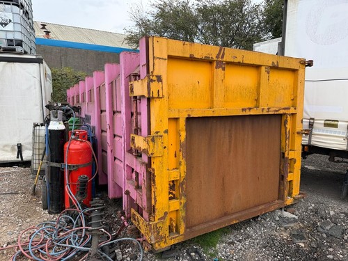 Yard roll off - yard,