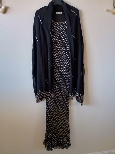 Planet size black - 10,